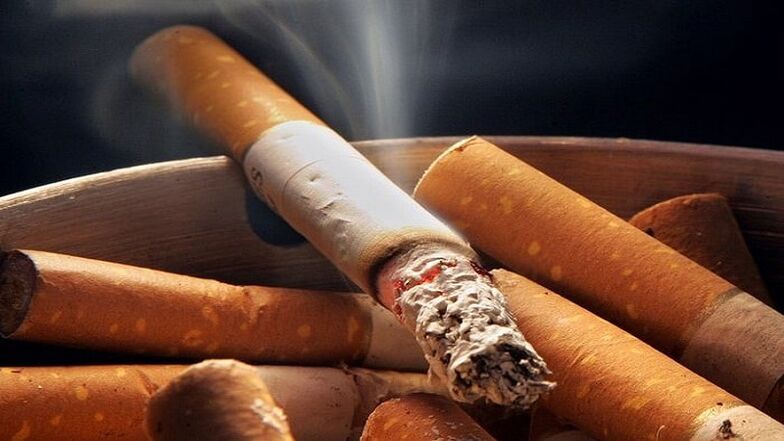 sigareti põletamine ja suitsetamisest loobumine